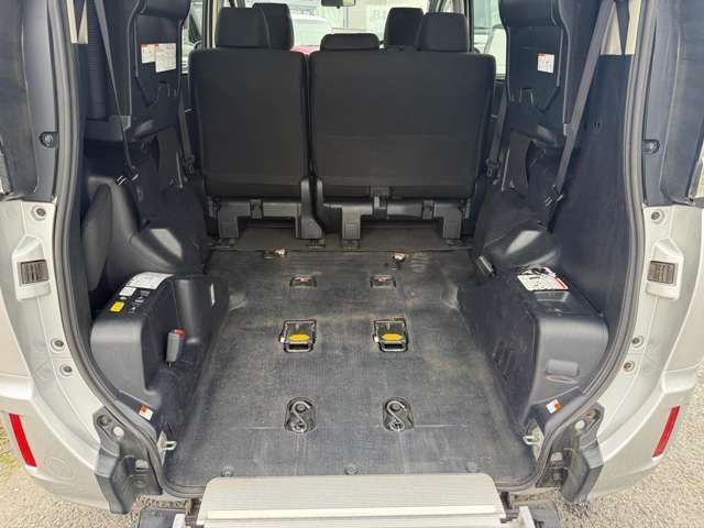 TOYOTA NOAH 2018 Image 31