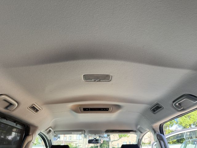 TOYOTA VOXY 2017 Image 31