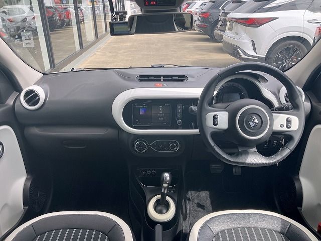 RENAULT TWINGO 2021 Image 31