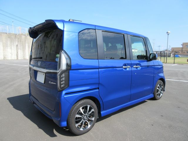 HONDA N BOX CUSTOM 2018 Image 31