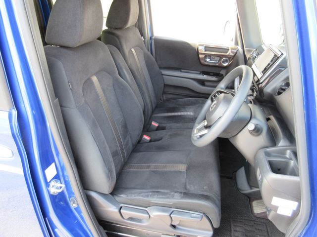 HONDA N BOX CUSTOM 2018 Image 31