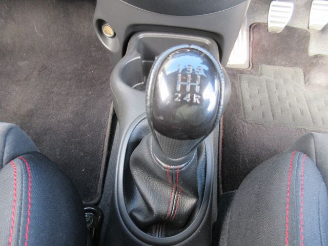 NISSAN MARCH 2019 Image 31