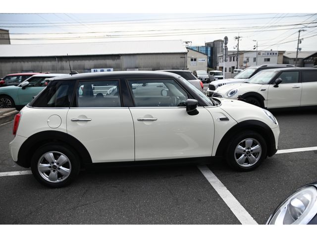 BMW MINI COOPER 5DOOR 2021 Image 31