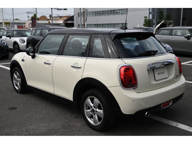 BMW MINI COOPER 5DOOR 2021 Image 31