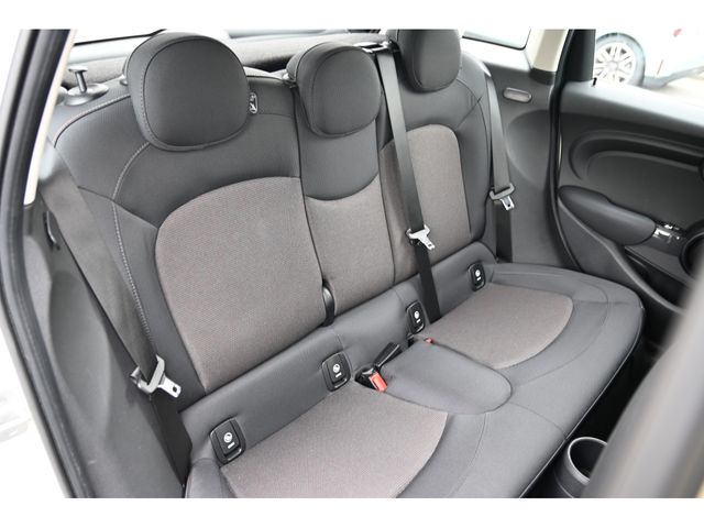 BMW MINI COOPER 5DOOR 2021 Image 31