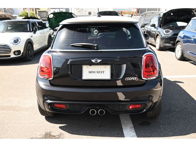 BMW MINI COOPER S 2016 Image 31