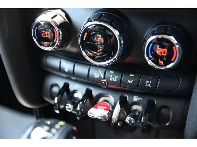 BMW MINI COOPER S 2016 Image 31