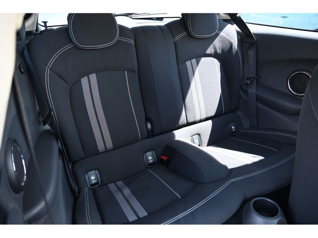 BMW MINI COOPER S 2016 Image 31