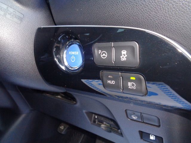 TOYOTA PRIUS 4WD 2017 Image 31