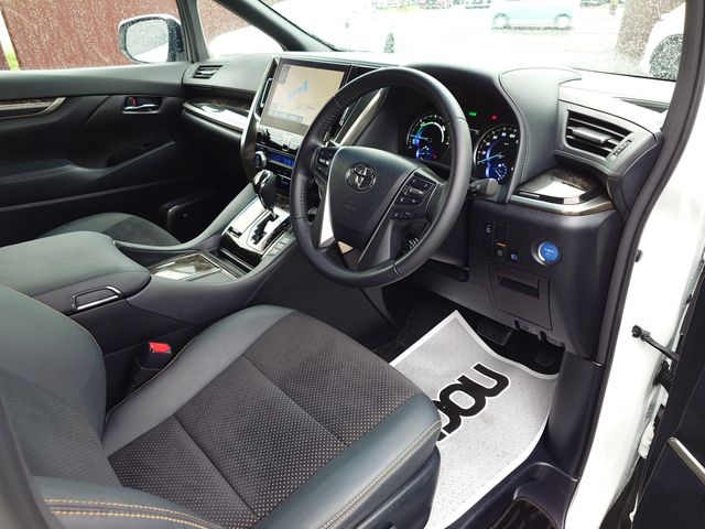 TOYOTA ALPHARD HYBRID 4WD 2021 Image 31