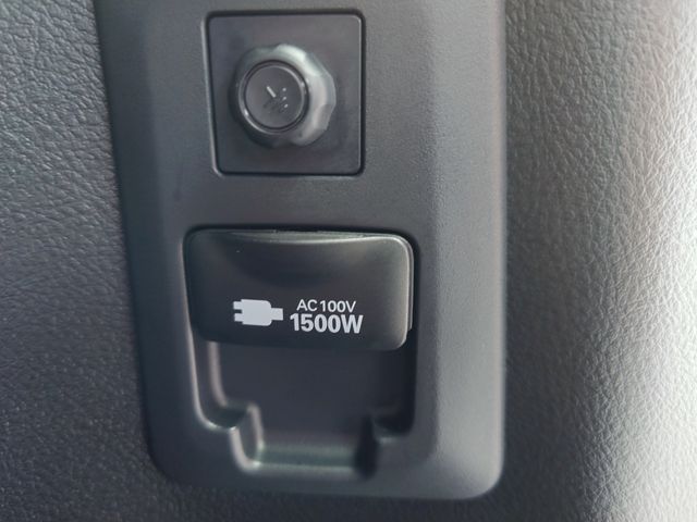 TOYOTA ALPHARD HYBRID 4WD 2021 Image 31