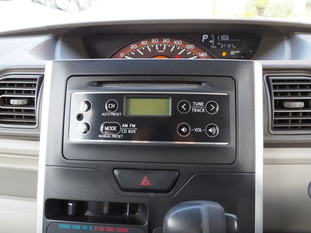 DAIHATSU TANTO 2014 Image 31