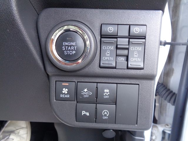 DAIHATSU ATRAI DECKVAN 4WD 2022 Image 31