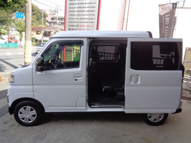 DAIHATSU ATRAI DECKVAN 4WD 2022 Image 31