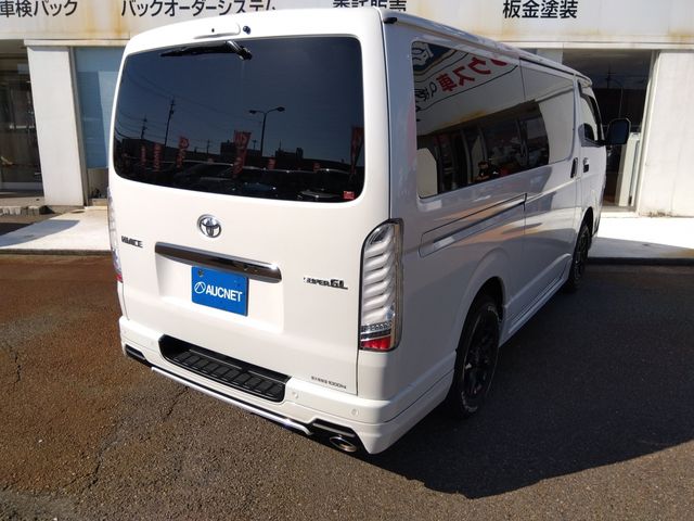 TOYOTA HIACE VAN 4WD 2023 Image 31