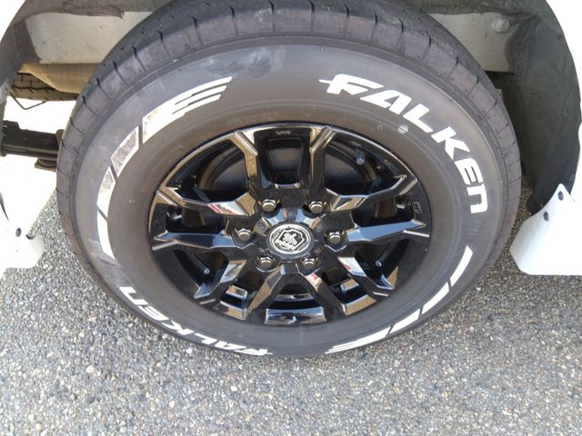 TOYOTA HIACE VAN 4WD 2023 Image 31