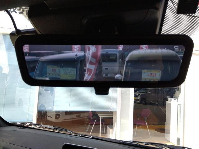 TOYOTA HIACE VAN 4WD 2023 Image 31