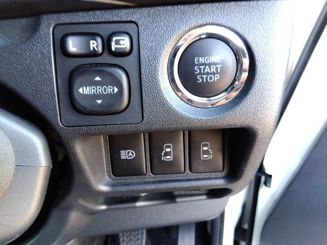 TOYOTA HIACE VAN 4WD 2023 Image 31