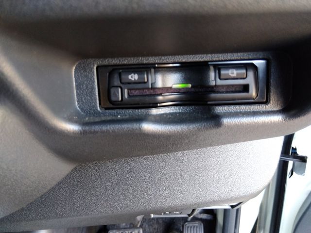 TOYOTA HIACE VAN 4WD 2023 Image 31