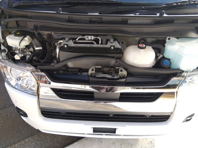 TOYOTA HIACE VAN 4WD 2023 Image 31