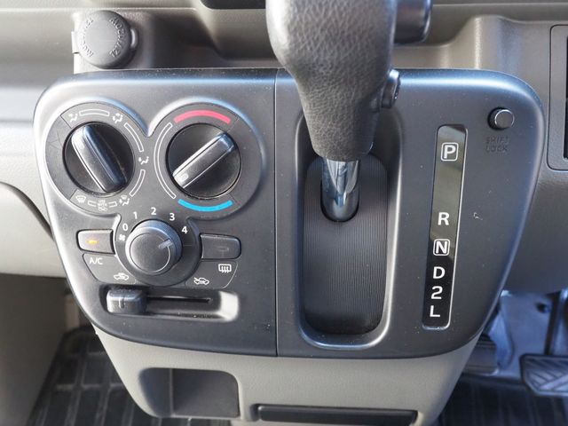 MITSUBISHI MINICAB VAN 2020 Image 31