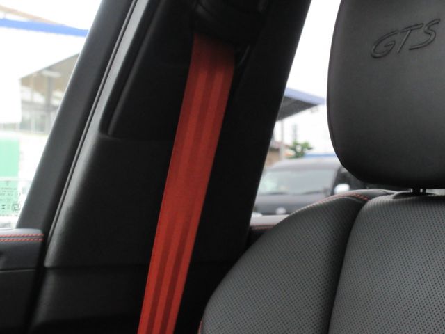 PORSCHE MACAN 2024 Image 31