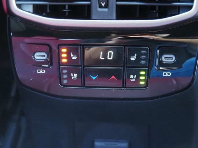 TOYOTA LEXUS RX500H 2023 Image 31