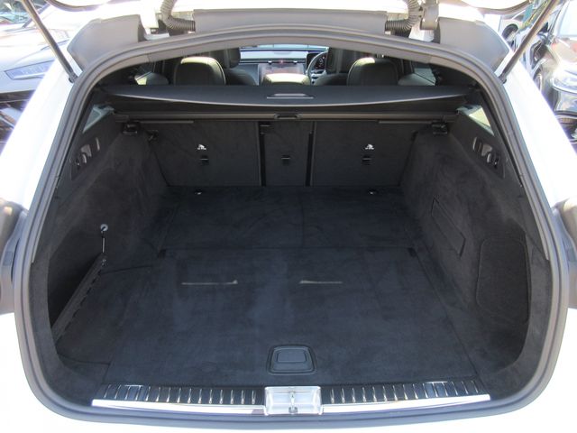 MERCEDES BENZ E CLAS 2024 Image 31