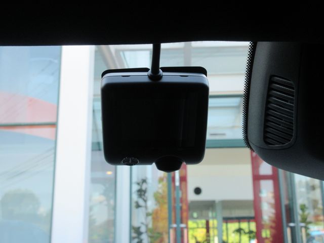 MERCEDES BENZ E CLAS 2024 Image 31