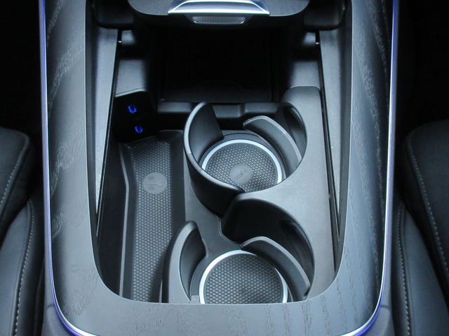 MERCEDES BENZ E CLAS 2024 Image 31