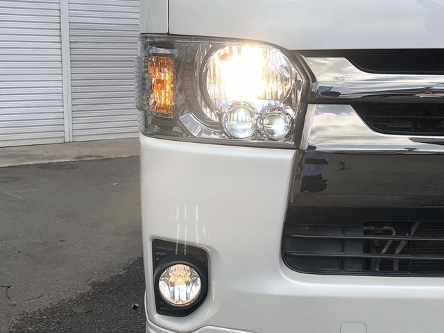 TOYOTA HIACE VAN 2WD 2018 Image 31