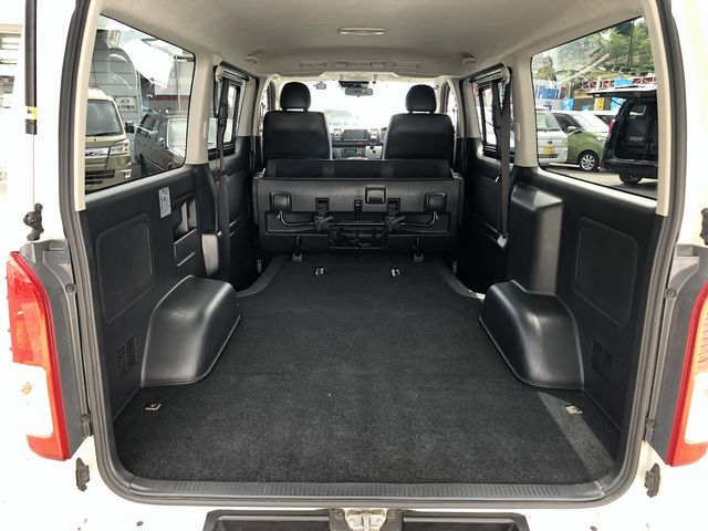 TOYOTA HIACE VAN 2WD 2018 Image 31