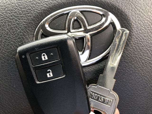 TOYOTA HIACE VAN 2WD 2018 Image 31