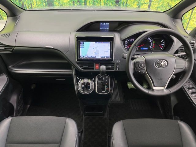 TOYOTA NOAH 2016 Image 31