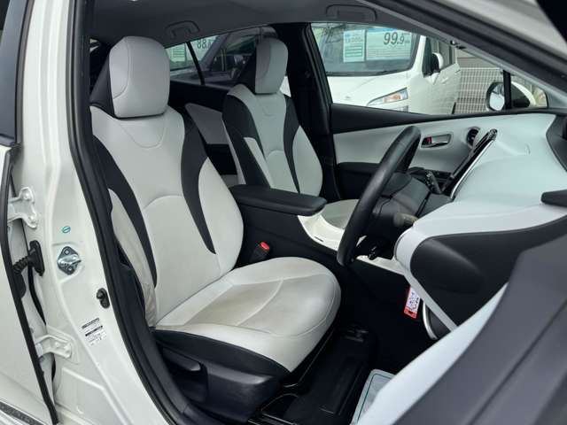 TOYOTA PRIUS 2016 Image 31