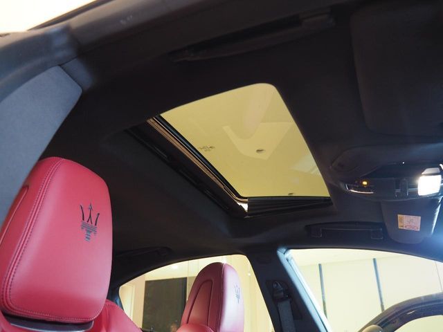 MASERATI GHIBLI SEDA 2018 Image 31