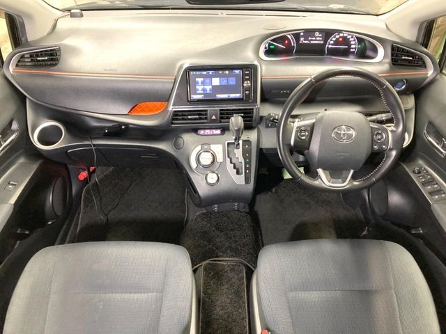 TOYOTA SIENTA HYBRID 2016 Image 31