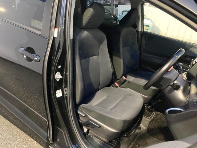 TOYOTA SIENTA HYBRID 2016 Image 31