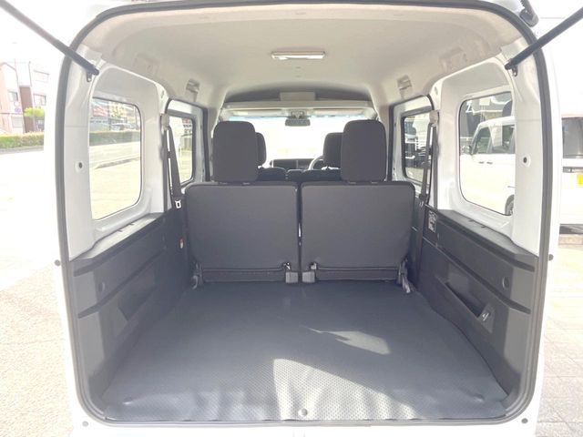 DAIHATSU ATRAI VAN 2022 Image 31