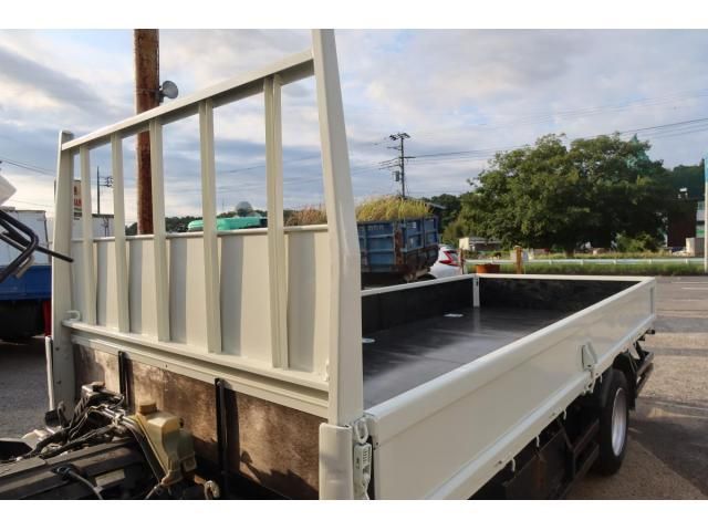 MITSUBISHI CANTER 2019 Image 31