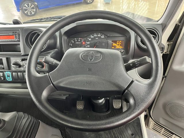 TOYOTA DYNA 2022 Image 31