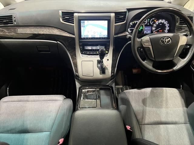 TOYOTA VELLFIRE  HYBRID 4WD 2012 Image 31