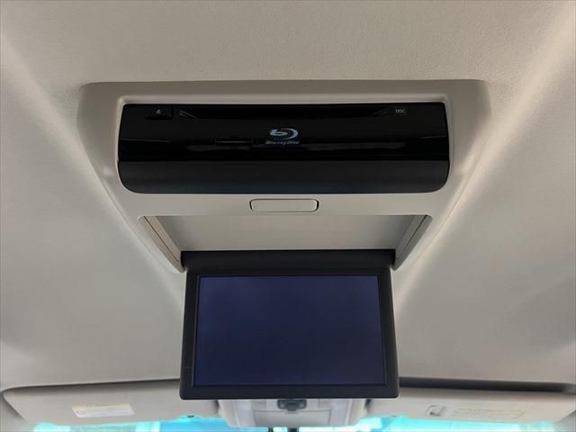 TOYOTA VELLFIRE  HYBRID 4WD 2012 Image 31