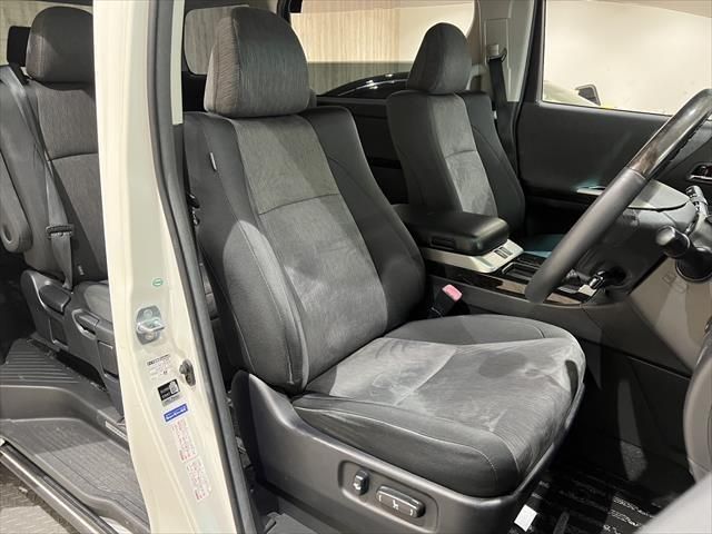 TOYOTA VELLFIRE  HYBRID 4WD 2012 Image 31