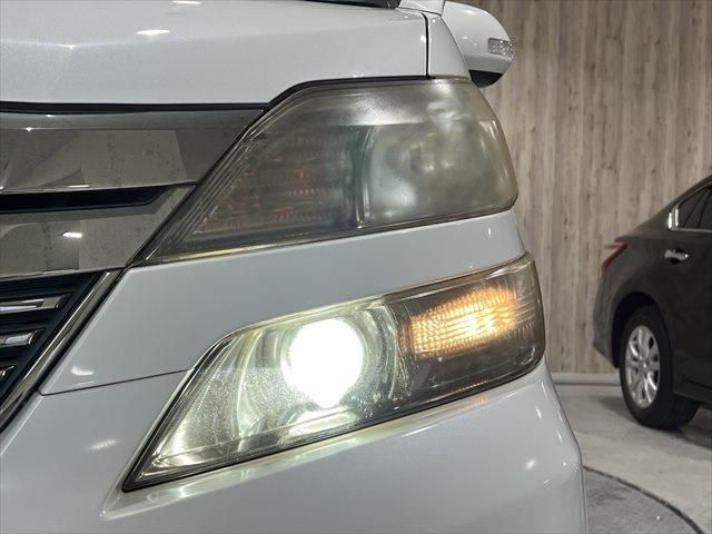 TOYOTA VELLFIRE  HYBRID 4WD 2012 Image 31