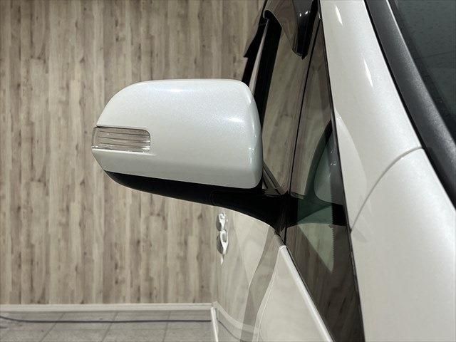 TOYOTA VELLFIRE  HYBRID 4WD 2012 Image 31