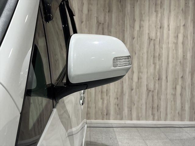 TOYOTA VELLFIRE  HYBRID 4WD 2012 Image 31