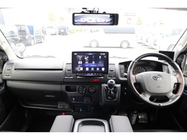 TOYOTA HIACE VAN 2WD 2016 Image 31