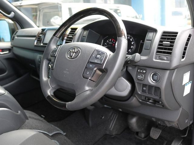 TOYOTA HIACE VAN 2WD 2020 Image 31