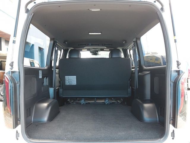 TOYOTA HIACE VAN 2WD 2020 Image 31